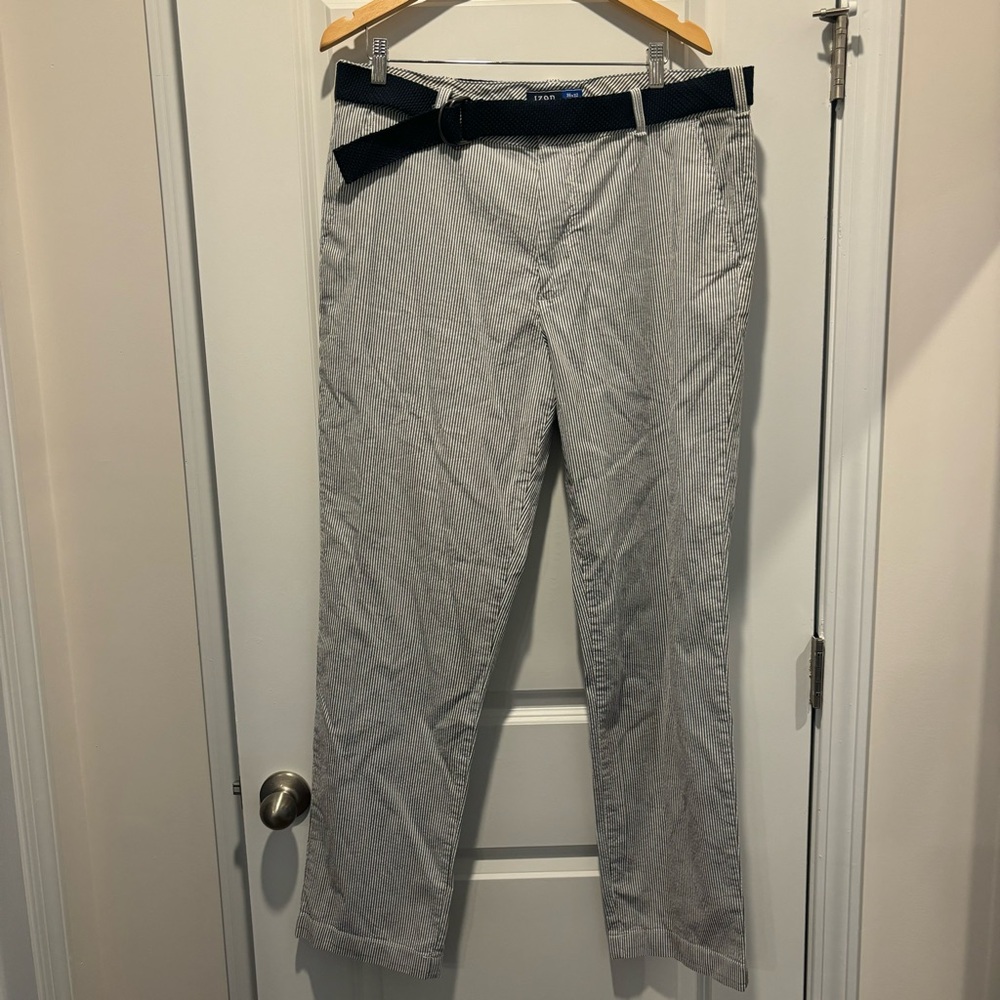 IZOD seersucker pants with navy belt.